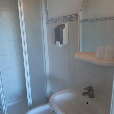 Grotte Del Paradiso Отель Портоферрайо